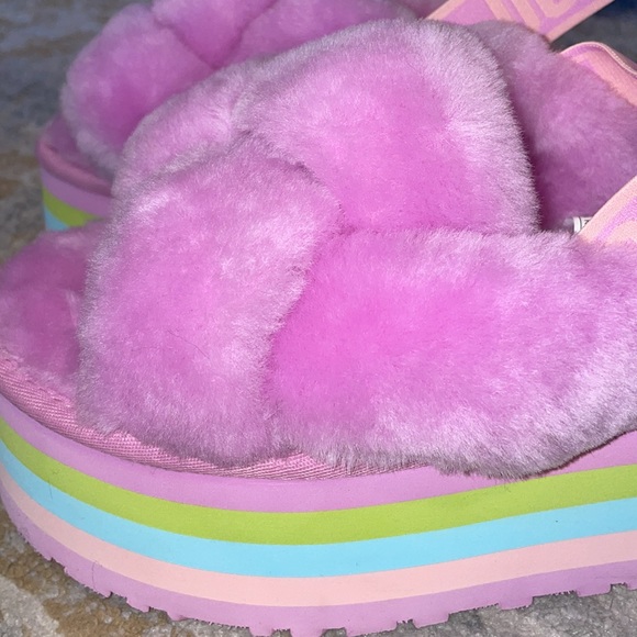 NWOT 😍UGG SLEEPER - Picture 5 of 12